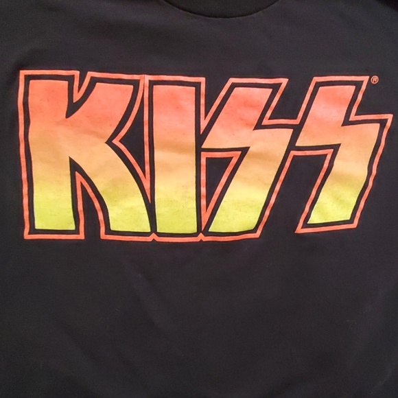 KISS logo black short sleeve concert band tee Lg. - Picture 2 of 6